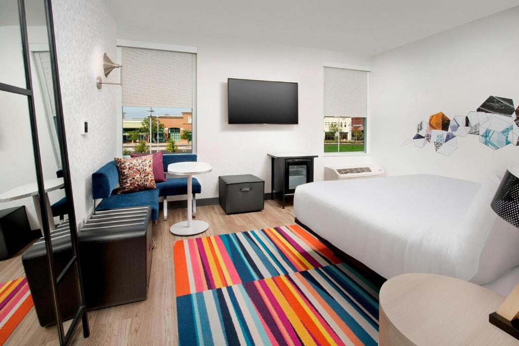 Aloft Ponce - image 6