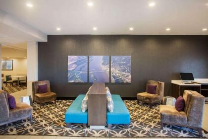 La Quinta Inn & Suits by Wyndham Pontoon Beach IL - image 15