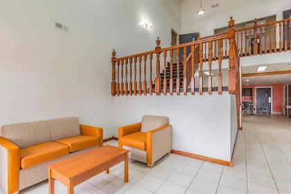 Magnuson Hotel Camelot - image 9