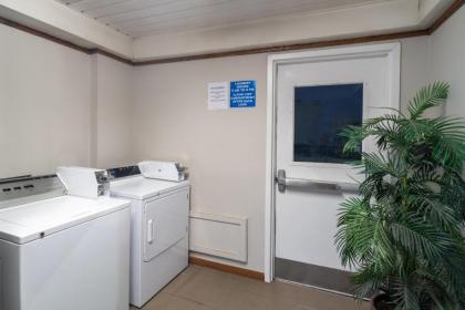 Microtel Inn & Suites by Wyndham Savannah/Pooler - image 2