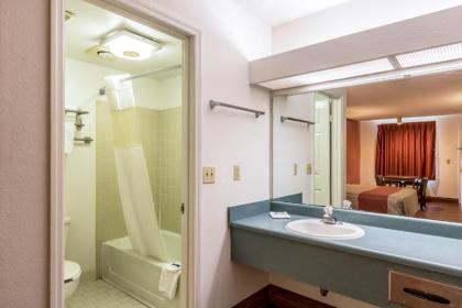 Motel 6-Pooler GA - Savannah Airport - image 4