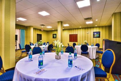 Best Western Plus Savannah Airport Inn and Suites - image 10