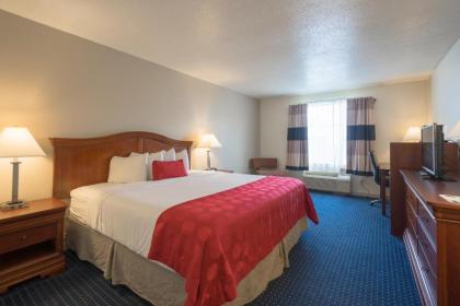 Cottonwood Suites Savannah Hotel & Conference Center - image 11