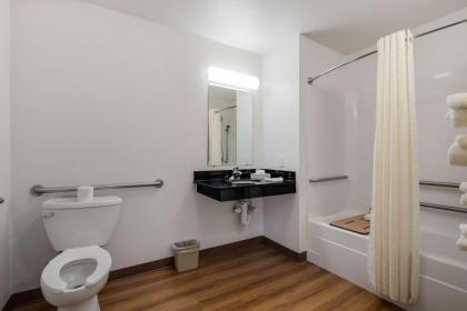 Motel 6-Poplar Bluff MO - image 15
