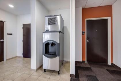 Motel 6-Poplar Bluff MO - image 4