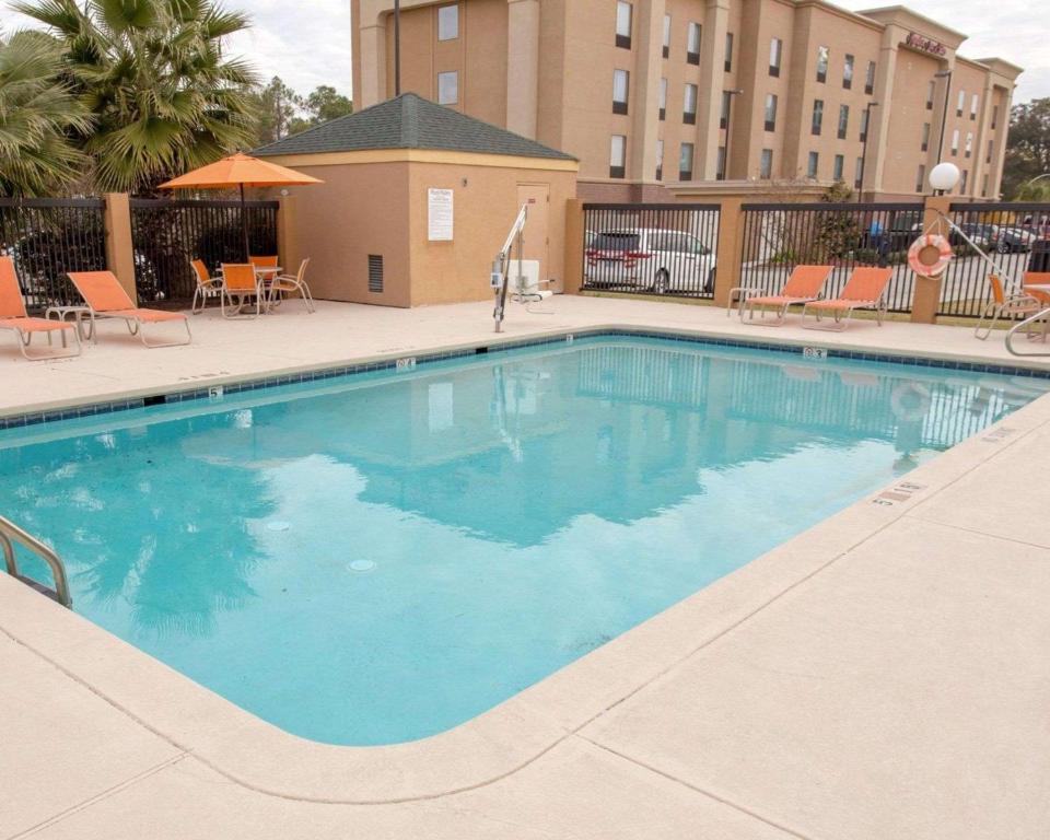 Comfort Suites Port Allen - Baton Rouge - image 3