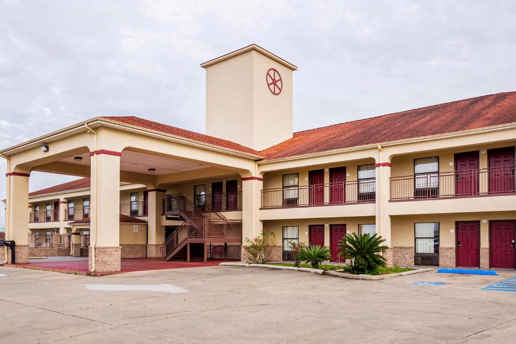 OYO Hotel Port Allen LA - main image
