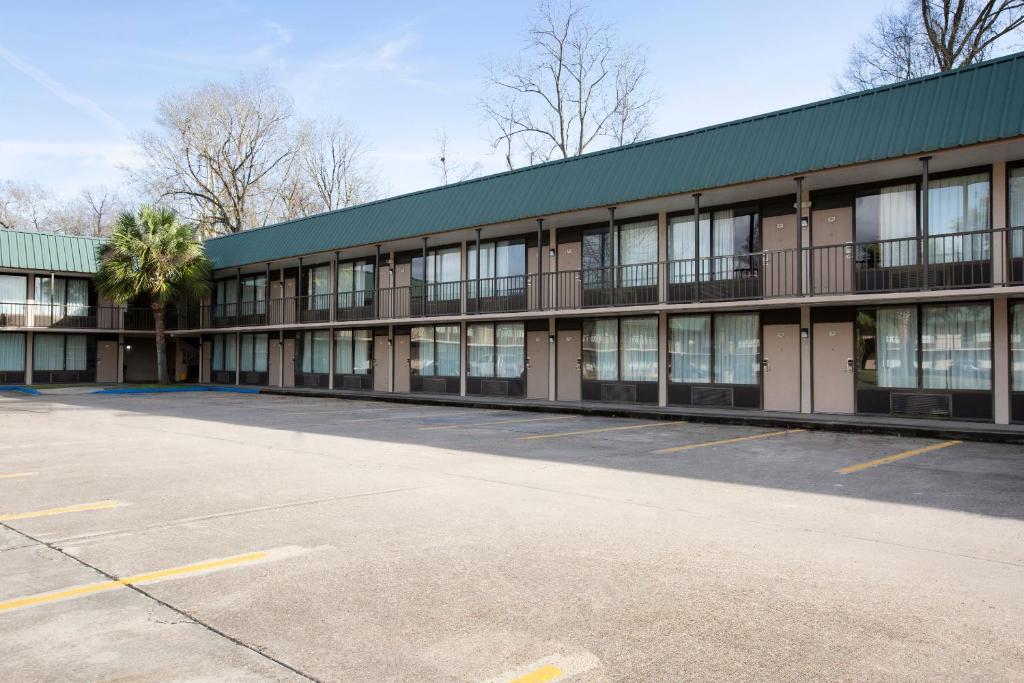 OYO Hotel Port Allen LA I-10 West - image 3