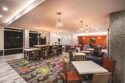La Quinta by Wyndham Baton Rouge - Port Allen - image 2