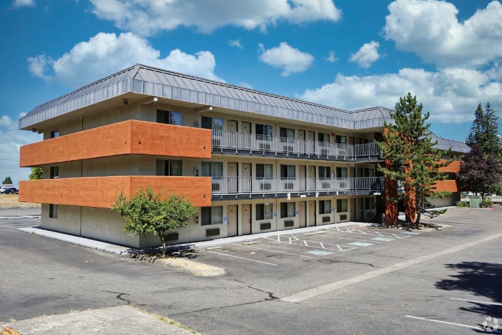 Olympic Inn & Suites Port Angeles - image 7