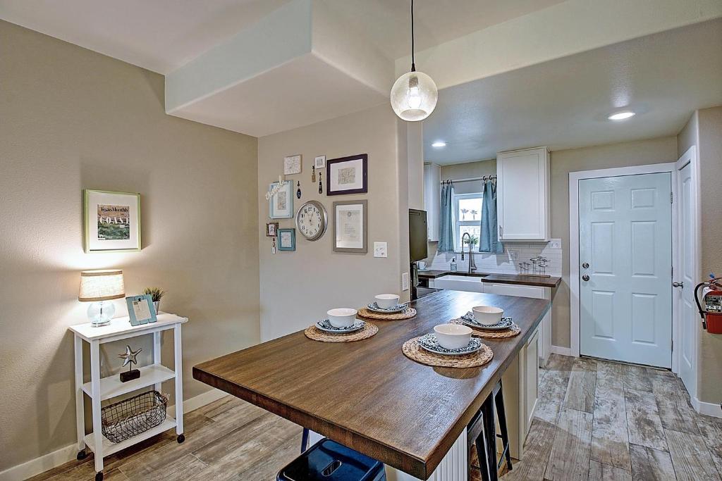 Janie Mae's condo - image 5
