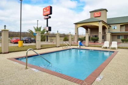 Econo Lodge & Suites - image 6