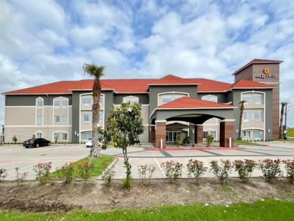 La Quinta by Wyndham Port Arthur - image 2