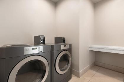 La Quinta by Wyndham Port Arthur - image 3