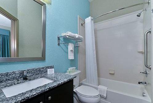 Suburban Extended Stay Hotel - image 2