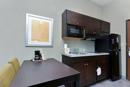 Suburban Extended Stay Hotel - image 7