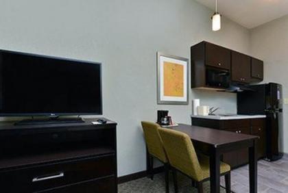 Suburban Extended Stay Hotel - image 9