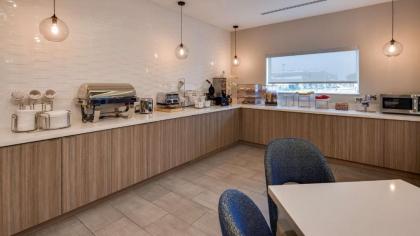 Best Western Plus Mid County - image 9