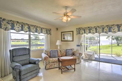 Waterfront Port Charlotte Cottage with Dock Bch 2 Mi - image 14