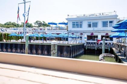 Danfords Hotel & Marina - image 12