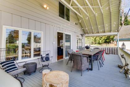 Peaceful Port Ludlow Escape - image 6