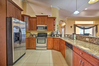 Chic Port St Lucie Home near PGA Village and Gardens - image 5