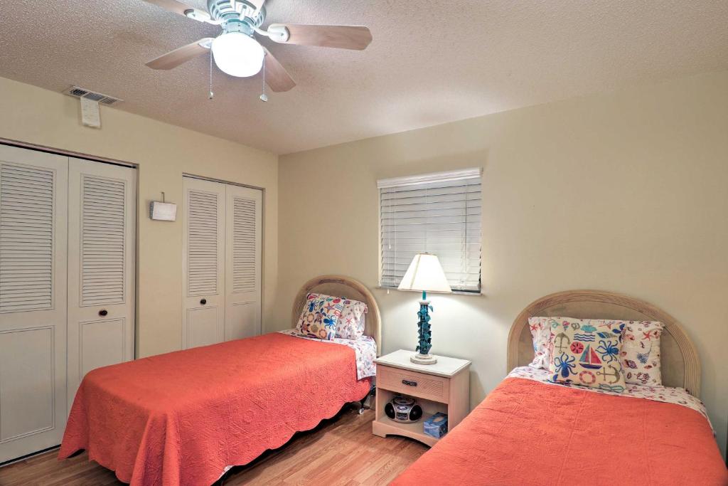 Port St Lucie Home with Lanai and Private Pool - image 5