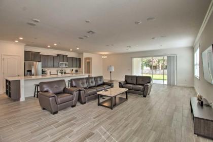 modern Coastal Getaway with AC WiFi and Office