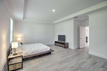 Modern Coastal Getaway with AC WiFi and Office! - image 11