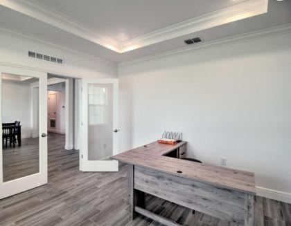 Modern Coastal Getaway with AC WiFi and Office! - image 14