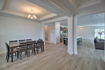 Modern Coastal Getaway with AC WiFi and Office! - image 3