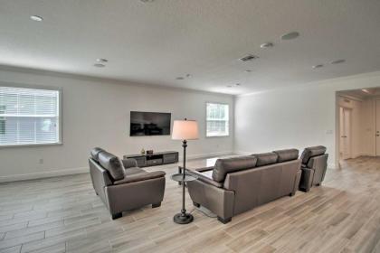 Modern Coastal Getaway with AC WiFi and Office! - image 4