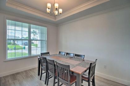 Modern Coastal Getaway with AC WiFi and Office! - image 5