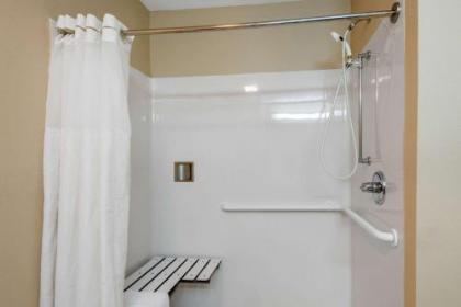 Quality Inn & Suites Savannah North - image 3