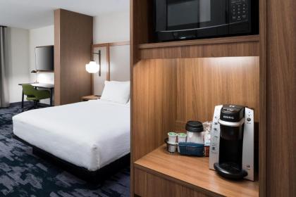 Fairfield Inn & Suites by Marriott Savannah I-95 North - image 14