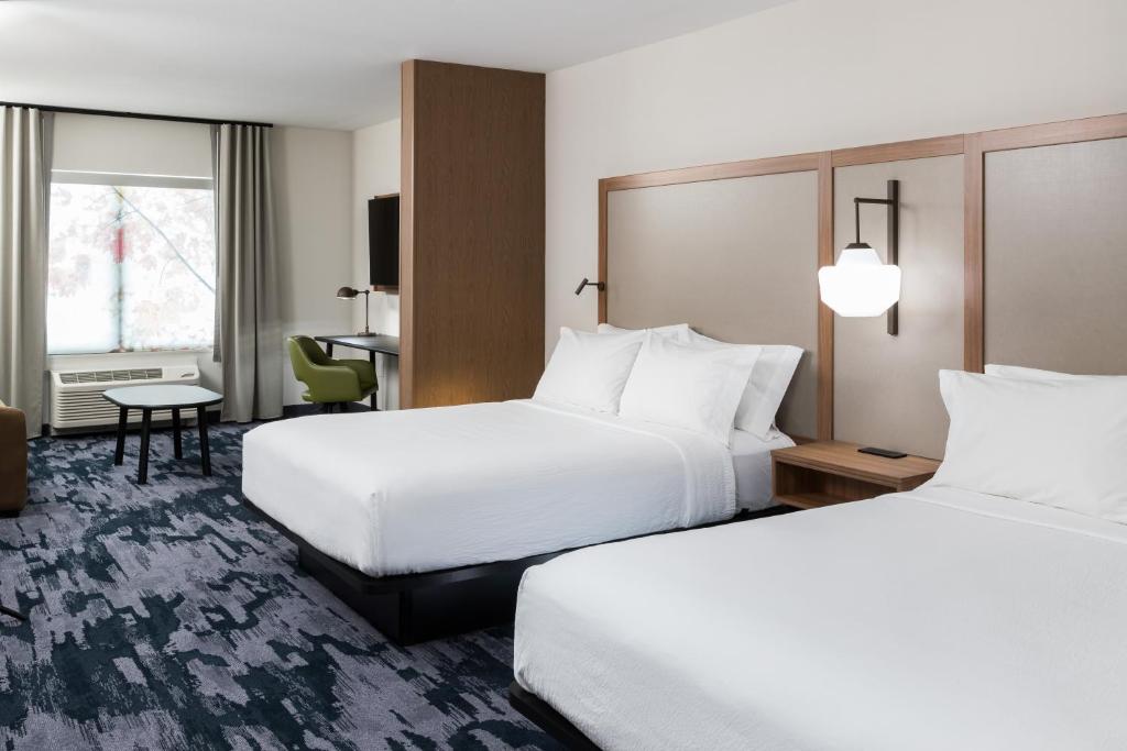 Fairfield Inn & Suites by Marriott Savannah I-95 North - image 3