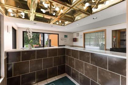 Quality Inn & Suites - image 13
