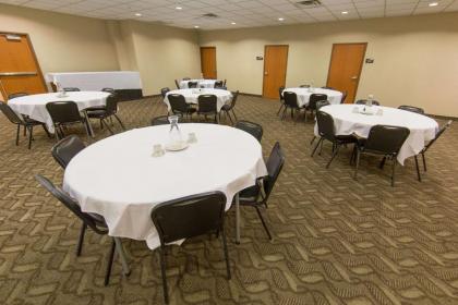 Best Western Plus Portage Hotel and Suites - image 12