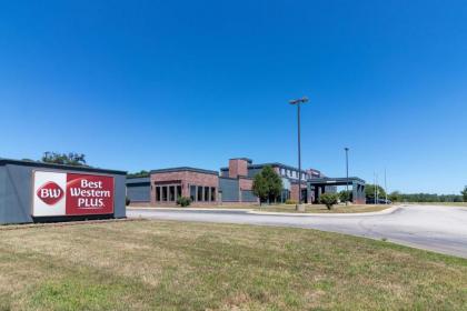 Best Western Plus Portage Hotel and Suites - image 8