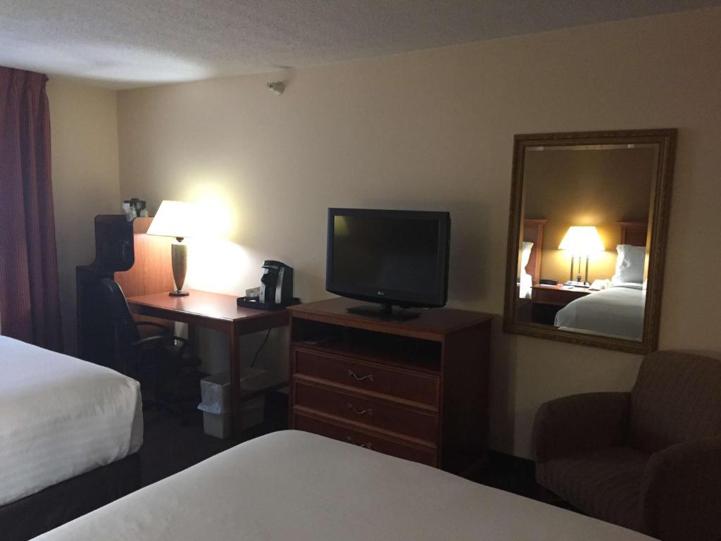 Baymont by Wyndham Portage - image 3