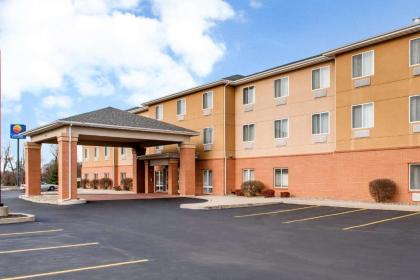 Comfort Inn & Suites Near Indiana Dunes State Park - image 10