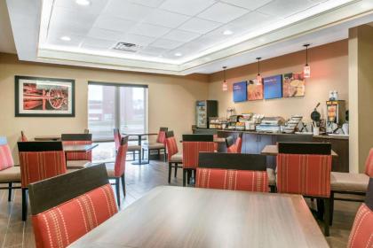 Comfort Inn & Suites Near Indiana Dunes State Park - image 11
