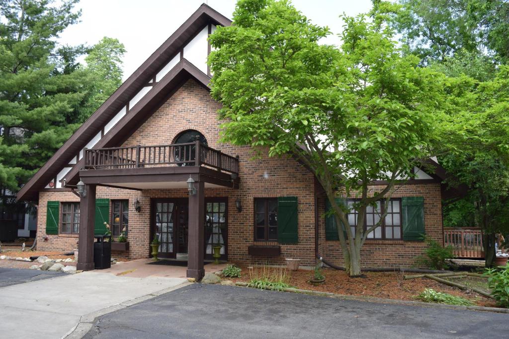 Spring House Inn - main image
