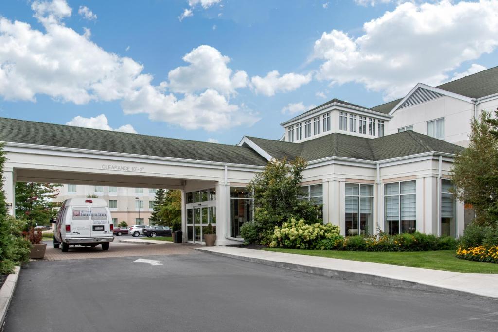 Hilton Garden Inn Portland Airport - main image