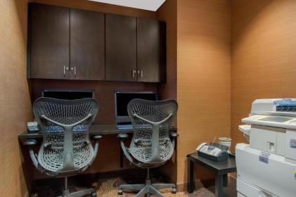Hilton Garden Inn Portland Airport - image 12