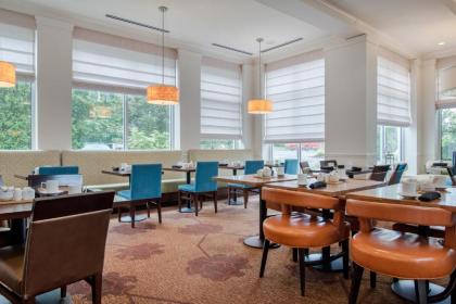 Hilton Garden Inn Portland Airport - image 20