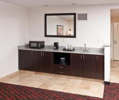 Hampton Inn Portland Downtown Waterfront - image 6