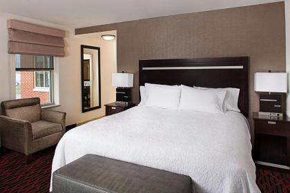 Hampton Inn Portland Downtown Waterfront - image 8