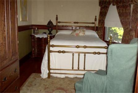 Fleetwood House Bed and Breakfast - image 2