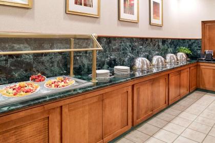 Clarion Hotel Airport Portland - image 5